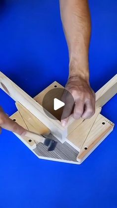 Woodworking School, Woodworking Machinery, Wood Worker, Beginner Woodworking Projects, Woodworking Plan, Woodworking Skills, Building Ideas, Wood Working For Beginners, Woodworking Ideas