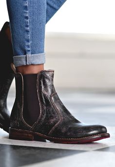 Short Chelsea boot hand crafted by BEDSTU. Style with raw edge denim, your go to plaid button up, or long cardigan for the perfect fall look. Mustard Cardigan Outfit, Chelsea Boots Outfits, Black Cardigan Outfit, Cardigan Fall Outfit, Shoes For Fall, Sneaker Design, Denim Inspiration, Beach Night, Womens Sweaters