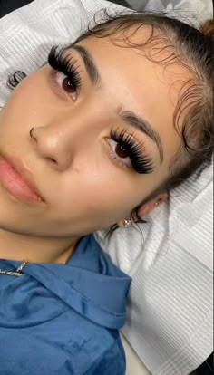 Spikes Lash Extensions, Lash Extensions Volume, Best Lash Extensions, Eyelash Extensions Styles, Lash Extensions Styles, Perfect Eyelashes, Pretty Lashes, Eyebrow Makeup Tips