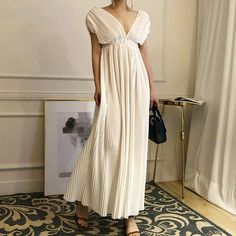 Beautiful V Neck Long Godess Boho Dress Feminine Wardrobe, Style Muse, Feminine Chic, Work Place, Online Fashion Stores, Trendy Dresses, Fashion Sense, Feminine Style, Daily Outfits