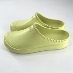 New With Marshalls Tags And Box, Womens Size 10 Great For Gardening Or Any Other Water Resistant Activities Bottoms Dusty From Being On Display Yellow Slip-on Clogs For Outdoor, Casual Green Clogs With Rubber Sole, Casual Green Slip-resistant Clogs, Casual Green Sports Clogs, Yellow Summer Outdoor Clogs, Yellow Rubber Sole Clogs For Outdoor, Sporty Green Clogs With Cushioned Footbed, Slip-resistant Green Slip-on Clogs, Green Slip-resistant Slip-on Clogs