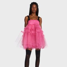 New Condition Evening Tulle Mini Dress Knee-length, Knee-length Tulle Mini Dress For Evening, Evening Knee-length Tulle Mini Dress, Chic Pink Mini Dress For Gala, Spring Evening Tulle Mini Dress, Spring Gala Tulle Mini Dress, Feminine Tulle Mini Dress For Evening, Pink Tulle Midi Dress For Cocktail, Evening Mini A-line Tulle Dress