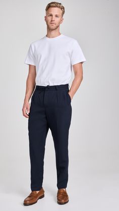 Linen Trousers With Welt Pockets, Linen Bottoms With Tapered Leg And Side Pockets, Linen Bottoms With Side Pockets And Tapered Leg, Linen Pants With Hip Pockets And Tapered Leg, Straight Leg Linen Pants With Patch Pockets, Tapered Leg Linen Pants With Hip Pockets, Linen Trousers With Hip Pockets, Casual Tailored Bottoms With Patch Pockets, Linen Pants With Tapered Leg And Pockets