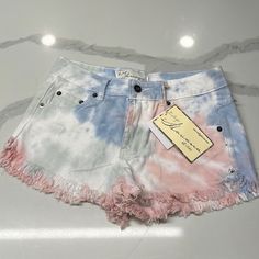 Denim Tinted Shorts Casual High Waist Multicolor Jeans, Trendy Acid Wash Bottoms With Frayed Hem, Casual High Waist Pink Shorts, Casual Multicolor High Rise Jeans, Casual High Rise Multicolor Jeans, Acid Wash Casual Shorts With Frayed Hem, Acid Wash Short Jeans For Summer, Pink Bottoms With Frayed Hem For Summer, Summer Acid Wash Jeans With Frayed Hem