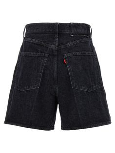 Find MADE IN TOMBOY Denim Bermuda Shorts on Editorialist. Denim bermuda shorts with zip and button closure. MADE IN TOMBOY Denim bermuda shorts True to size fit Black Fade Haircut, Distressed Bermuda Shorts, Tomboy Look, Bermuda Shorts Women, Baggy Shorts, Cute Jeans, Suit Accessories, Streetwear Outfits, Wide Leg Jeans