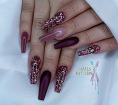 Burgundy Ombre Nails Acrylic, Burgundy Ombre Nails, Nails 2025, Burgundy Acrylic Nails, Feet Nail Design, Blue Glitter Nails, Purple Acrylic Nails, Fall Gel Nails, Fall Nail Art Designs