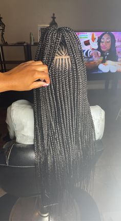 Two Layer Feed In Braids, Paint Ideas 2023, Aesthetic Hair Color, Hairstyles At Home, Nails Paint, Hair Styles For Short Hair, Weave Hairstyles Braided, Styles For Short Hair, Two Braid Hairstyles