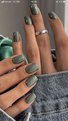 Gel Nails Ideas Winter 2024, Fresh Nails Colour, September Sns Nail Colors, Pretty Nail Colors For Tan Skin, Winter Nail Colour 2024, Fall Squoval Nails, August Nail Inspo 2024, Winter Color Nails Gel, Winter Nails For Pale Skin