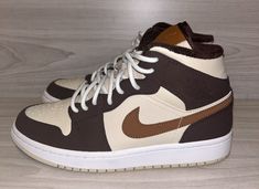 Jordan 1 Mid Women's 8 Cream Dark Chocolate- Worn twice, but only sign of wear is on bottom as pictured. In perfect condition and so pretty. Jordan 1 Mid Women, Shoes Jordan 1, Dark Chocolate Color, Shoes Jordan, Womens Jordans, Chocolate Color, Jordan 1 Mid, Jordan Shoes, So Pretty