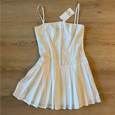 Brand New Zara Sun Dress. Sold Out Everywhere Zara White Sundress, Zara V-neck Casual Sundress, Zara A-line Sundress For Beach, Zara V-neck Mini Dress For The Beach, Zara A-line Sundress Mini Dress, Zara Dress, Zara White, Pleated Mini Dress, Sun Dress