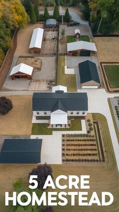 Create a thriving farm on your 5-acre homestead with these comprehensive layout plans. 6 Acres Layout, Small Farm Plans Layout Design, Ranch Ideas Farms, 1 Acre Backyard Ideas, 5 Acre Farm Layout, Farm Layout 10 Acres, Farm Landscape Design, Family Compound Ideas Layout, 5 Acre Farm