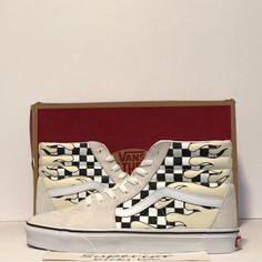 Brand New In Box 100% Authentic, Please Check My Feedback For Confidence! Vans Old Skool Checkerboard, White High Top Vans, Vans Skateboard, Vans Skate Shoes, Vans Suede, Tan Sneakers, Black High Top Sneakers, Sneakers Multicolor, Vans Black And White