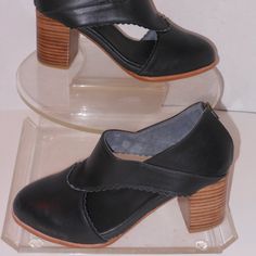 Brand: Elf Color: Black Size: 8 Width: Medium Material: Leather Fastening: Back Zip Heel Type: Chunky Heel: 3" Condition: New Handcraft Shoes Import Elf Shoes, Hand Craft, Heel Type, Chunky Heel, Chunky Heels, Shoes Women Heels, Elf, Shoes Heels, Black Leather