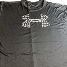 Nwt Men’s Under Armor Activewear Shirt. Has Rear Hip Pocket Under Armour Black Tops With Letter Print, Black Under Armour Top With Letter Print, Black Under Armour Tops With Letter Print, Under Armour Black T-shirt For Streetwear, Red And Black Shirt, Loose Fit Shirts, Short Sleeve Hoodie, Under Armour Shirts, Short Sleeve Pullover