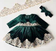 Dear customers❤ We produce very beautiful and cute dresses for your little princesess. This long sleeve green dress will be a great gift for your baby girl for Christmas or Birthday. It is a set: dress and headband. Fabric: velour, lace. Our dresses are made by hand using only high-quality materials. You can choose another colour of fabric. It is a set with matching accessories headband. Also you can order green booties: https://www.etsy.com/listing/767522205/baby-shoes-baby-girl-outfit-baby-vel Christmas Dress Green, Long Sleeve Green Dress, Green Christmas Dress, Christmas Dress Toddler, Velvet Pakistani Dress, Sleeve Green Dress, Headband Fabric, Christmas Tutu, Toddler Christmas Dress