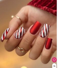 Festive Nail Designs, Candy Cane Nails, Red Christmas Nails, Festive Nail Art, Holiday Nail Designs, Cute Christmas Nails, Christmas Nail Art Designs, Red Nail Designs