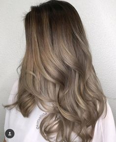 Medium Balayage, Aesthetic Balayage, Aesthetic Honey, Fall Brunette, Honey Aesthetic, Highlights Brunette, Blonde Ideas, Brunette Medium