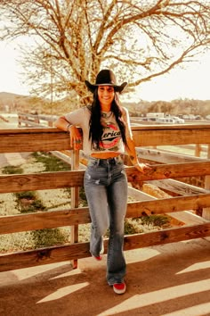 The Lainey Flare Jean – Wild Junkie Bootcut Jeans And Tank Top Outfit, Western Outfits Turquoise, Beer Shirt Outfit, Cute Western Outfits Summer, Farm Fashion Women, Bell Bottoms Jeans Outfit, Outside Concert Outfit Summer, Western Grunge Outfits, Curvy Western Outfits