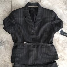 Anne Klein Nwt Grey Plaid Suit Set Size 10 Petite Fitted Black Workwear Sets, Classic Black Office Sets, Elegant Fitted Gray Sets, Fitted Gray Business Sets, Tailored Gray Sets For Workwear, Fleece Pjs, Womens Bathrobes, Winter Pajamas, Grey Leopard Print