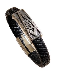 Freemason Genuine Leather Bracelet With Magnetic Clasp Braided Masonic Bracelet Masonic genuine leather braided Bracelet for men. Perfect Gift for any member of the Freemason. High quality Stainless Steel accents.  Genuine Leather  Stainless Steel Magnetic Closure Dimensions: 8"  Width: 0.45" - 12mm Visit Our eBay Store Our Feedback All Listings Contact Us Genuine Leather Bracelet, Braided Leather Bracelet, Braided Bracelet, Bracelet For Men, Magnetic Clasp, Magnetic Closure, Bracelets For Men, Ebay Store, Leather Bracelet