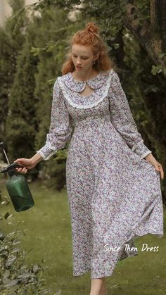 Vintage Cottagecore Outfits, Bohemian Dress Short, Classy Vintage Outfits, Long Sleeve Mermaid Wedding Dress, Vintage Outfits Classy, Vintage Summer Outfits, Indian Dresses For Women, Floral Print Gowns, Fashion Dresses Formal