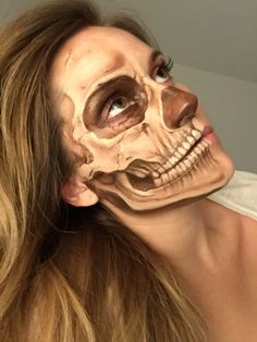 Sepia Skull makeup I did Vanessa Davis, Demon Makeup, Painting Makeup, Perfect Cosplay, Halloweenský Makeup, Halloween Make-up Looks, Make Up Designs, Creepy Makeup, Horror Make-up