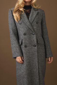 This Herringbone Double Breasted Coat gives timeless sophistication with its classic herringbone design and unique collar. It also features pockets at the front and shoulder pads to enhance the style and comfort. Crafted from quality fabric this coat makes sure you look and feel fabulous with its contemporary and timeless appeal. Put it on and you're sure to stand out and make an impression with its unique details. Get yours now and elevate your wardrobe for all occasions. Perfect for the modern Knitwear Trends, Knit Loungewear, Strapless Bodycon Dress, Herringbone Design, Denim Sweater, Tweed Dress, Double Breasted Coat, Geek Chic, Leather Dresses