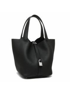 Gender: Women Brand: HERMES Product Name: Picotin Lock 22 Palladium Tote Bag Noir Bags Alora Code: 83080505 Color: black Composition: Clemence Leather Origin: France Features: Lock closure Designer Style ID H060991CK89 Black Bag With Turn-lock Closure And Double Handle, Designer Style, Chic Me, Bags Designer Fashion, Beautiful Packaging, Exclusive Bag, Handbag Backpack, New Bag, Women Brands