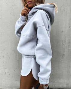 Long Sleeve And Shorts, Sweatshirt Set, Sporty Outfits, Sweater Set, Sweater And Shorts, Shorts Set, Long Sleeve Sweatshirts, Long Sleeve Hoodie, Short Sets