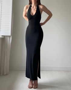 Harper Halter Dress in Maxi Length – AYM USD Bespoke Tailoring, Fitness Planner, Corset Style, Recycled Fabric, Muse, Halter Dress, Perfect Fit