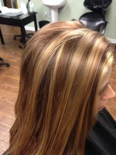 Lowlights For Ginger Hair, Reddish Brown Hair With Blonde, Chunky Copper Highlights, Copper Brown With Highlights, Copper Chunky Highlights, Copper Brown Hair With Highlights, Copper Hair With Blonde Highlights, Copper Lowlights, Copper Brown Hair