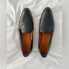 Worn Once Excellent Condition (Slight Creasing Around Toe Area) Size 7.5 Leather Classic Style Everlane Shoes, Black 7, Classic Leather, Leather Loafers, Flat Shoes Women, Loafer Flats, Classic Style, Loafers, Size 7