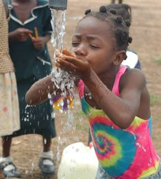 Dr. Lynn & the Orphans Water Project – LoveWell Charity Water, Environmental Engineering, Clean Life, African Continent, Kid Drinks, Water Projects, African Children, Water Well, Clean Water