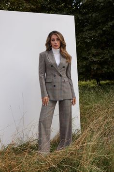 Embrace The Arrival Of The New Season With The Latest By Lydia Collection, A Style Transition. Through This Curated Selection Of Outerwear, Elevated Staples And Occasionwear Showstoppers, Together It Creates The Perfect Accompaniment To New Season Dressing.Exude Timeless Elegance In These Tailored Check Pants. A Must-Have In Any Workwear Closet, This Staple Pair Is Detailed With A Check Pattern And Side Pockets. Style These Wide-Leg Pants With The Co-Ordinating Blazer For A Sophisticated Ensembl Lydia Elise Millen Style, Lydia Ellis Millen, Lydia Tomlinson Workwear, Lydia Elise Millen Outfits, Lydia Elise Millen Dress, Headshots Ideas, Lydia Millen, Lydia Elise Millen, Workwear Wardrobe