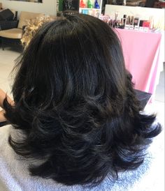 Short Voluminous Hair, Balayage Hair Caramel, Hair Cut Guide, Wine Hair, Shaggy Short Hair, Hair Inspiration Long