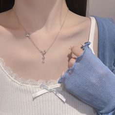 Color: Butterfly Moonstone Necklace (White Gold Color) Fashion Element: Butterfly Style: Pastoral Style Korean Fashion Female, Butterfly Simple, Blue Necklaces, Jewelry Korean, Necklace White Gold, Color Butterfly, Butterfly Style, Fashion Female, Necklace White