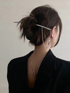 Chain Decor Hair Pin | SHEIN USA Wedding Ponytail Hairstyles, Wedding Ponytail, Chain Decor, Japanese Hairstyle, Hair Comb Wedding, Loose Hairstyles, Hair Pin, Aesthetic Hair, Silver Hair