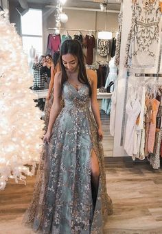 Stilvolle graue Ballkleider, Spaghettiträger geblümtes langes Abendkleid, 835 Formal Dresses Graduation, Prom Dresses Long Lace, Winter Formal Dresses, Sweetheart Prom Dress, Lace Prom Dress, فستان سهرة, Grad Dresses, Dresses 2024, Dress Formal