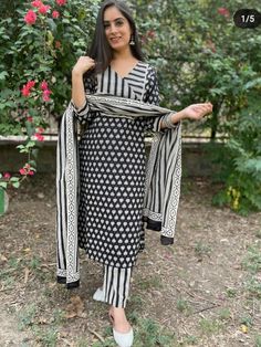 Plus Size Dresses Uk, Katha Work, Kurta Set Design, Glam Wardrobe, Maroon Fabric, Kurti Sets, Cotton Kurti Designs, Indian Gowns Dresses, Anarkali Gown