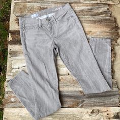 This Is A Pair Of Gap Woman’s Corduroy Light Gray Always Skinny Pants Size 25r. Brand New And Have Never Been Worn. Nwot. Gap Pants With Pockets For Fall, Gap Mid-rise Pants For Fall, Gap Women, Gap Pants, Pants Color, Corduroy Pants, Light Gray, Pant Jumpsuit, Light Grey