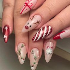 Get into the holiday spirit with our Handmade Christmas Press on Nails featuring reindeer, wreaths, ornaments, and snowflake designs! These custom, reusable pressons are easy to apply and add a festive touch to your nails for a cheerful celebration!📦 What comes with your press on nail kit? 10 nails of your size 24 adhesive tabs 1 nail file 1 cuticle stick Instructions on how to apply and remove them. Finding Your Size:Check out our sizing chart or Visit our sizing tutorial here: Sizing Directio Time Nails, Christmas Press On Nails, Xmas Nail, Christmas Nail Ideas, Fancy Christmas, Nails Beautiful, Christmas Gel, Style Nails, Inspired Nails