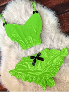 Bosses And Dimes Sexy Ruffle Design Bow-tie Decoration Flounce Design Sleepwear Set - Bosses and Dimes Green Satin Party Sets, Summer Party Sleepwear With Ruffles, Coquette Ruffled Sleepwear For Loungewear, Lace Pajamas, Green Lingerie, Girl Sleepover, Satin Cami Top, Cami Set, Corset Mini Dress