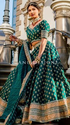 Sweetheart neck teal green modern lengha choli with sequin work. Represent the color of spring & conquer the new start to life in this Brocade lehenga this season! Included in purchase: Skirt, Blouse & Dupatta *Cancan can be added Please contact us at 19257910374 or visit our website to enquire or place an order. All outfits can be 100% customized and the delivery time for this piece is 4 - 6 weeks. #BanarasiLehenga #TealLehenga #SpringCollection #SpringWedding #BrocadeLehenga Broket Lehnga Design, Green Wedding Lehenga, Green Indo Western Outfits, Lengha Choli Modern Wedding, Teal Green Wedding, Lehenga Green, Western Lehenga, Indo Western Lehenga, Brocade Lehenga