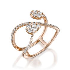 a diamond ring with two hearts on the top and bottom, set in 18k rose gold