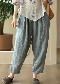 Women Grey Cozy Pockets High Waist Linen Harem PantsFabric: LinenSize & Fit: This garment fits true to size.Length: Size 3XL measures 35.49"from waist to hem.Waist:Fitted - elastic waist allows stretch Hip: Loosely Fitted. room for hips. Hand Wash Cold. Linen Harem Pants, Linen Cardigan, Harem Pants Women, Red Pocket, Linen Tshirts, Tracksuit Set, Linen Blouse, Pants Women, Linen Top