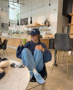 #sporty #casual #denim #jeans #sweater #adidas #sneakers #blue #outfits Spezials Outfit Women, Looks Adidas, Adidas Samba Outfit, Samba Outfit, Skandinavian Fashion, Insta Ideas, Adidas Spezial, Foto Poses, Mode Casual