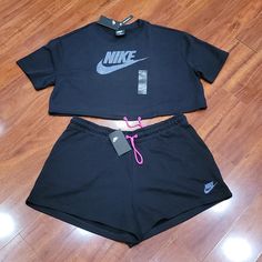 Nwt Plus Size Nike Knit Sweatshorts. They Have 2 Front Pockets. Inside Material Has Terry Cloth Feel. Style Is Standard Fit. **Matching Crop Top Is Available And Is Sold Separately, See Other Listing.** Black Casual Short Set, Casual Black Short Set, Black Cotton Short Set, Traveling Clothes, Nike Clothes, Knit Logo, Knit Shorts, Nike Shorts, Nike Outfits