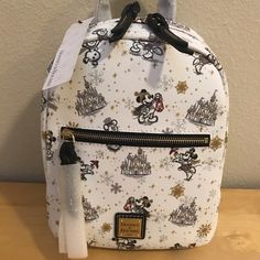 Brand New With Tag Christmas 2020 Release Of Dooney And Bourke For Disney Parks. This Is The Backpack Purse , Exact Item Shown In Pics. Snowman Winter White Backpack For Disney Trips, White Disney Travel Backpack, Disney White Bags For Disney Trips, Mickey Backpack, Disney Tote, Dooney And Bourke Disney, Disney Dooney, Disney Couture, Flap Backpack