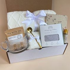 the tea with tate hamper is packed in a box