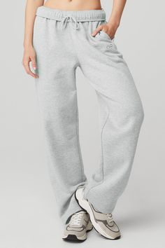 Accolade Sweatpant - Athletic Heather Grey | Alo Yoga Yoga Pant, Back Women, Alo Yoga, Cute Fits, Yoga Wear, Fitness Inspo, Bra Tops, Cold Weather